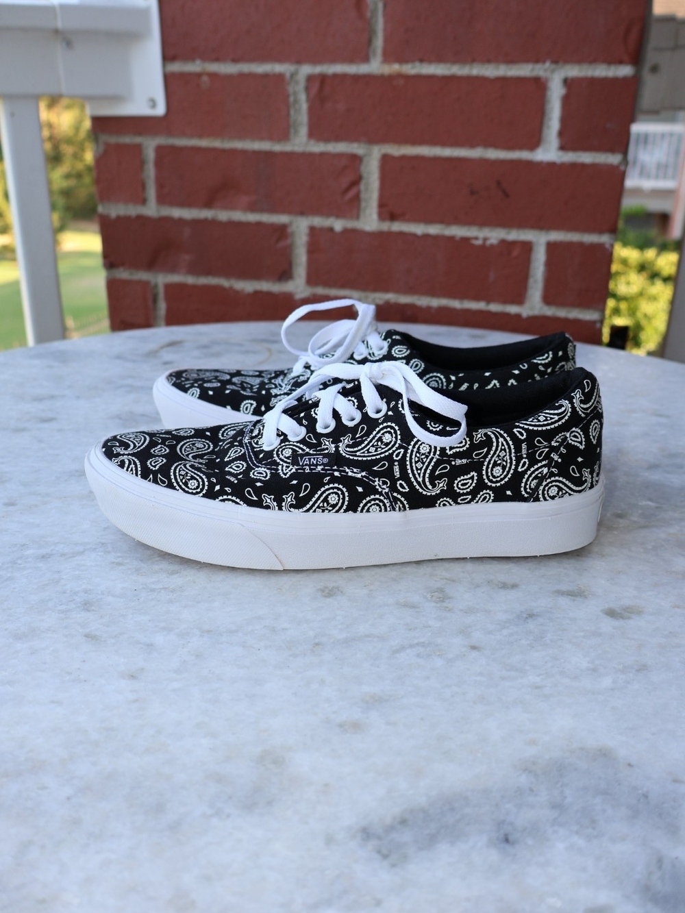 Vans ComfyCush Era 'Paisley - Black' - Picture 4 of 9